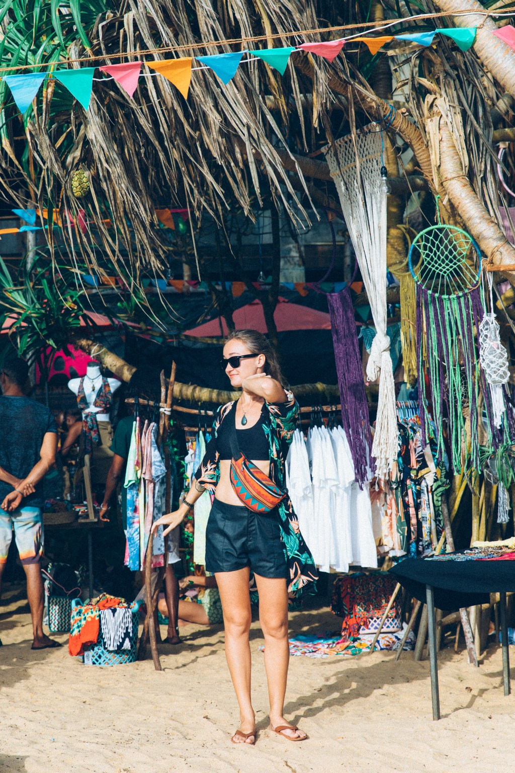 Mambo’s Beach Market