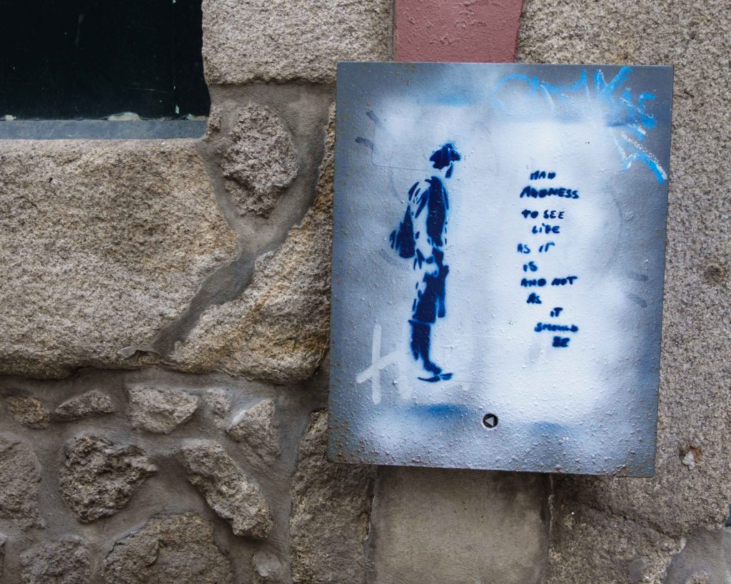Stencil street art, Porto, Portugal